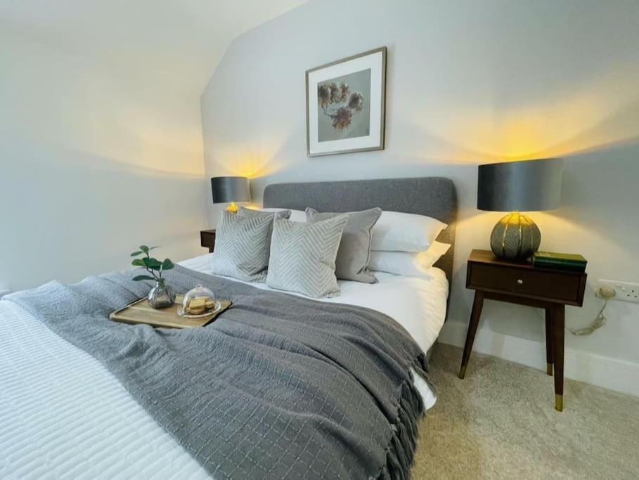 Charming Cottage Close To M4 Bridgend Bridgend  Exteriör bild