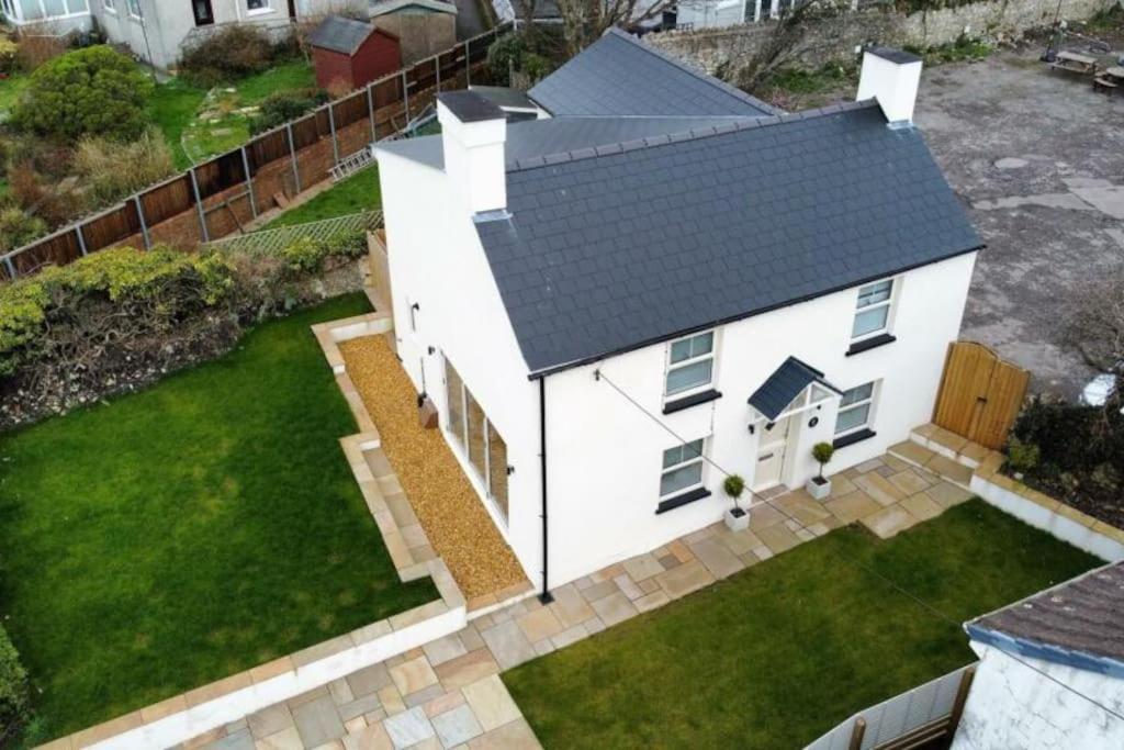 Charming Cottage Close To M4 Bridgend Bridgend  Exteriör bild